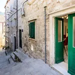Lucky Apartment